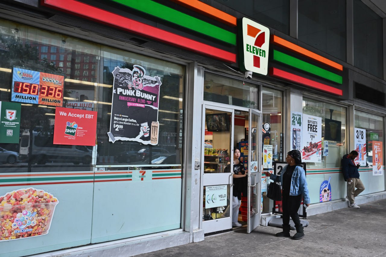ហាង 7-Eleven បិទទ្វារជាង ៤០០ទីតាំងនៅអាមេរិកខាងជើង