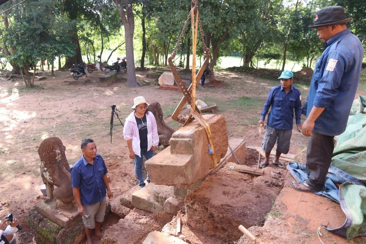 អ្នកជំនាញ បន្តការជួសជុលជណ្តើរប្រាសាទបាទជុំ ដោយសារទទួលរងការខូចខាតហែកចេញពីគ្នា