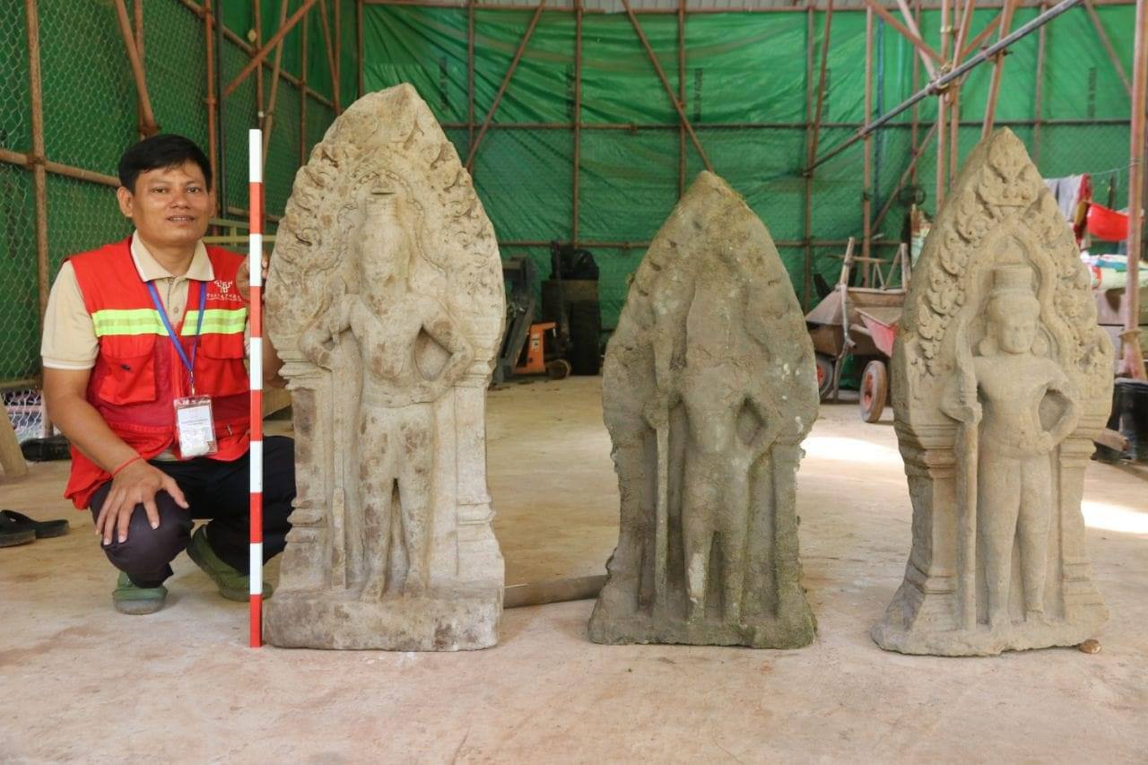 រកឃើញចម្លាក់បដិមាទ្វារបាល នៅខ្លោងទ្វារខាងជើងព្រះបរមរាជវាំង នៃក្រុងអង្គរធំ