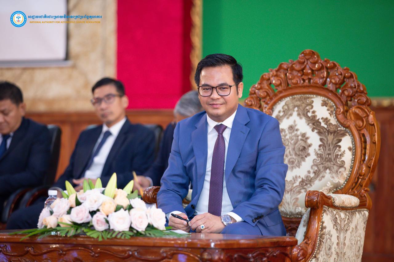 អាជ្ញាធរជាតិដោះស្រាយវិវាទក្រៅប្រព័ន្ធតុលាការផ្សព្វផ្សាយអំពីបេសកកម្មការងាររបស់ខ្លួនជូនដល់មន្ត្រីនៃអង្គភាពពាក់ព័ន្ធនៅខេត្តកំពត