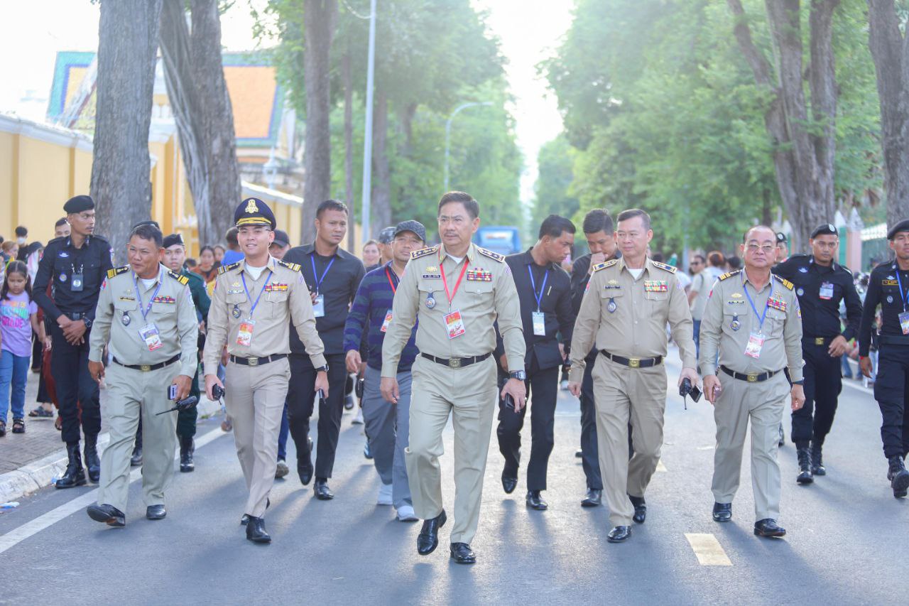 ២ថ្ងៃ នៃព្រះរាជពិធីបុណ្យអុំទូកដំណើរការដោយរលូន ខណៈសភាពការណ៍សន្តិសុខ សណ្តាប់ធ្នាប់ មានភាពល្អប្រសើរ