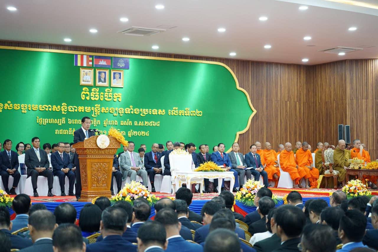 សម្ដេចតេជោ ស្នើដល់រដ្ឋមន្ត្រីក្រសួងធម្មការ និងសាសនា ពិនិត្យកែតម្រូវឡើងវិញលើឋានន្តរសក្ដិ