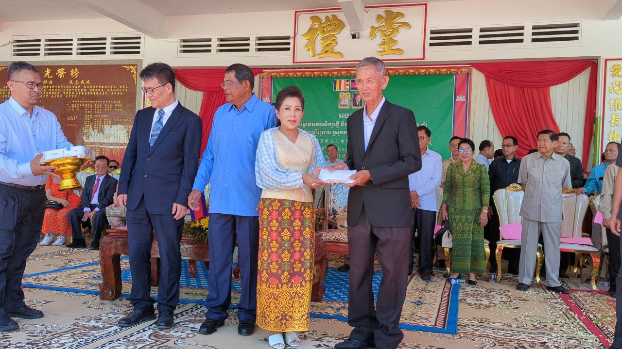 ឯកឧត្តម កែ គឹមយ៉ាន ÷ គោលនយោបាយរបស់រាជរដ្ឋាភិបាលកម្ពុជា ឈរលើការថែរក្សាសន្តិភាពជាចម្បង