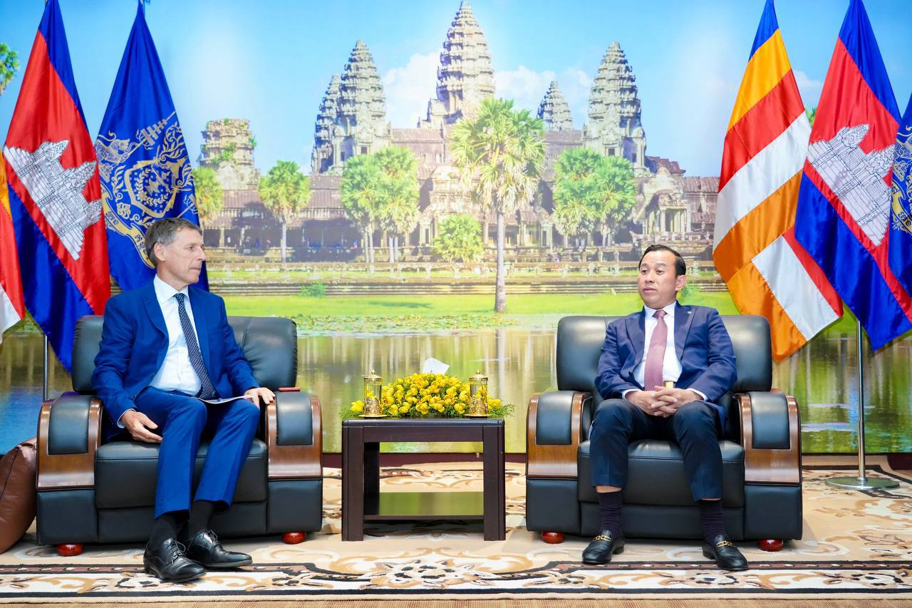 ក្រសួងទេសចរណ៍ សហការ ជាមួយ សកលវិទ្យាល័យបារាំង ផ្នែកបដិសណ្ឋារកិច្ច និងសណ្ឋាគារល្បីៗ