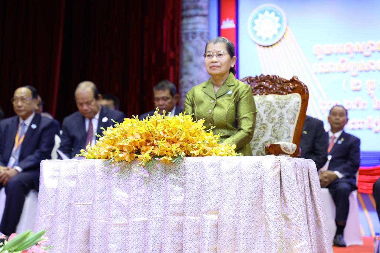សម្តេច ម៉ែន សំអន អំពាវនាវដល់ថ្នាក់ដឹកនាំ សមាជិក សមាជិកាដ៏សកម្មនៃរណសិរ្សសាមគ្គី អភិវឌ្ឍន៍មាតុភូមិកម្ពុជា គ្រប់ថ្នាក់ លើកកម្ពស់ស្មារតីថែរក្សា សាមគ្គីភាព ឯកភាពផ្ទៃក្នុង