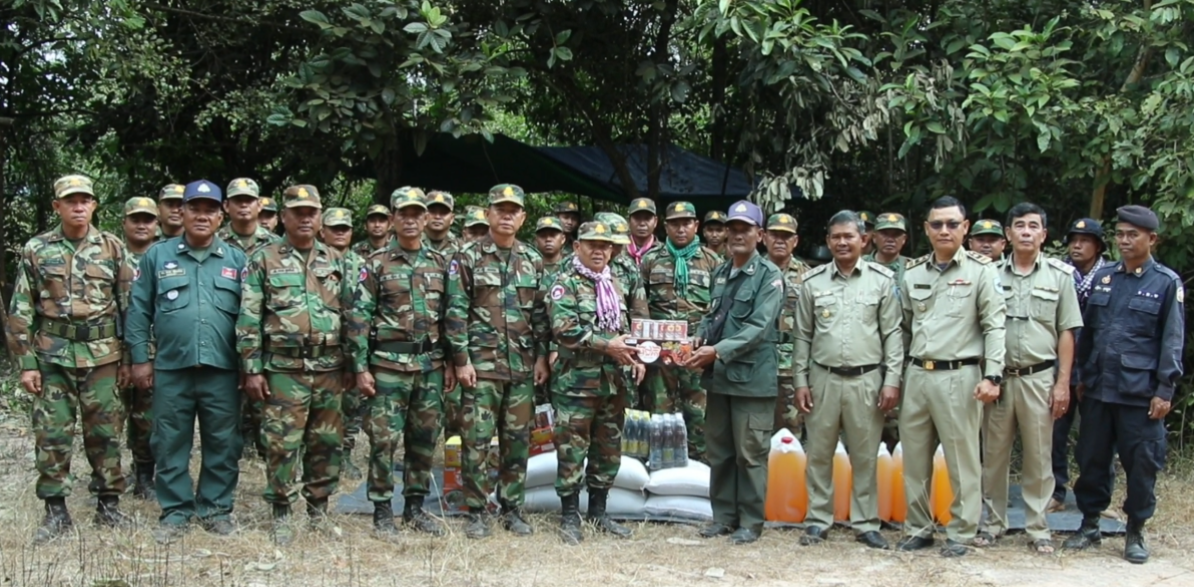 មន្រ្តីអញ្ជើញសួរសុខទុក្ខកងកម្លាំងចម្រុះ ប្រចាំការនៅតំបន់ព្រៃអង់តែន និង​អូរតាព្រហ្ម