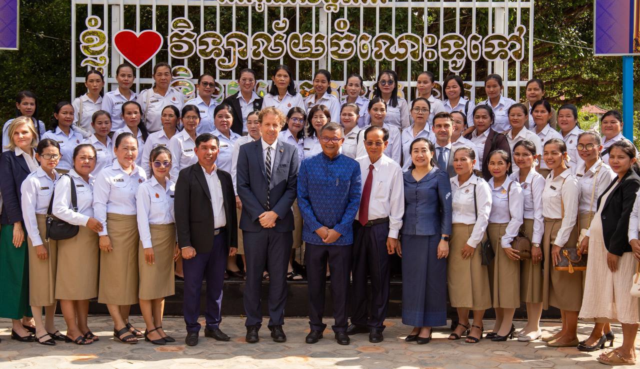 ក្រសួងអប់រំ និងសហភាពអឺរ៉ុបសម្ពោធគម្រោងសម្ព័ន្ធមេត្រីភាព «Twinning»
