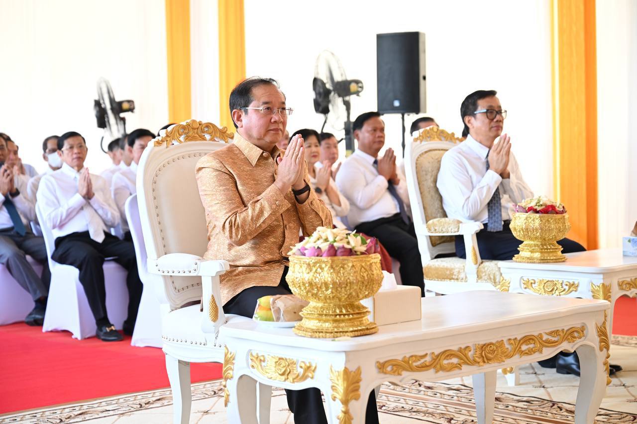 ឯកឧត្តមសាស្ត្រាចារ្យ ឈាង រ៉ា ៖ ការអភិវឌ្ឍបច្ចេកវិទ្យាទំនើប ក្នុងការកសាងប្រព័ន្ធសុខាភិបាលមួយដ៏រឹងមាំ នឹងដើរតួនាទីយ៉ាងសំខាន់ក្នុងការលើកកម្ពស់ការបណ្ដុះបណ្ដាលធនធានមនុស្ស ក្នុងជំនាញសុខាភិបាល