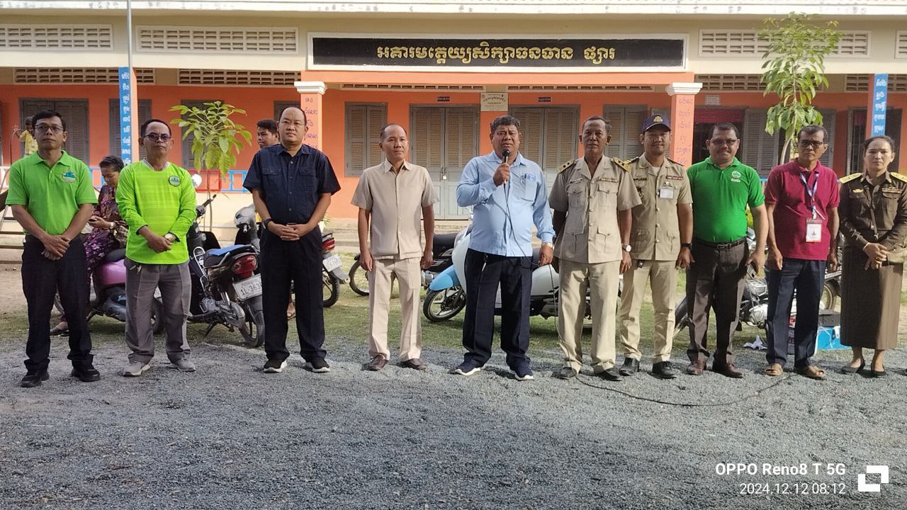 យុទ្ធនាការ « កម្ពុជាស្អាត ខ្មែរធ្វើបាន » នៅឃុំផ្សារ ស្រុកបរិបូរណ៍ មានអ្នកចូលរួមជាង ៦០០នាក់
