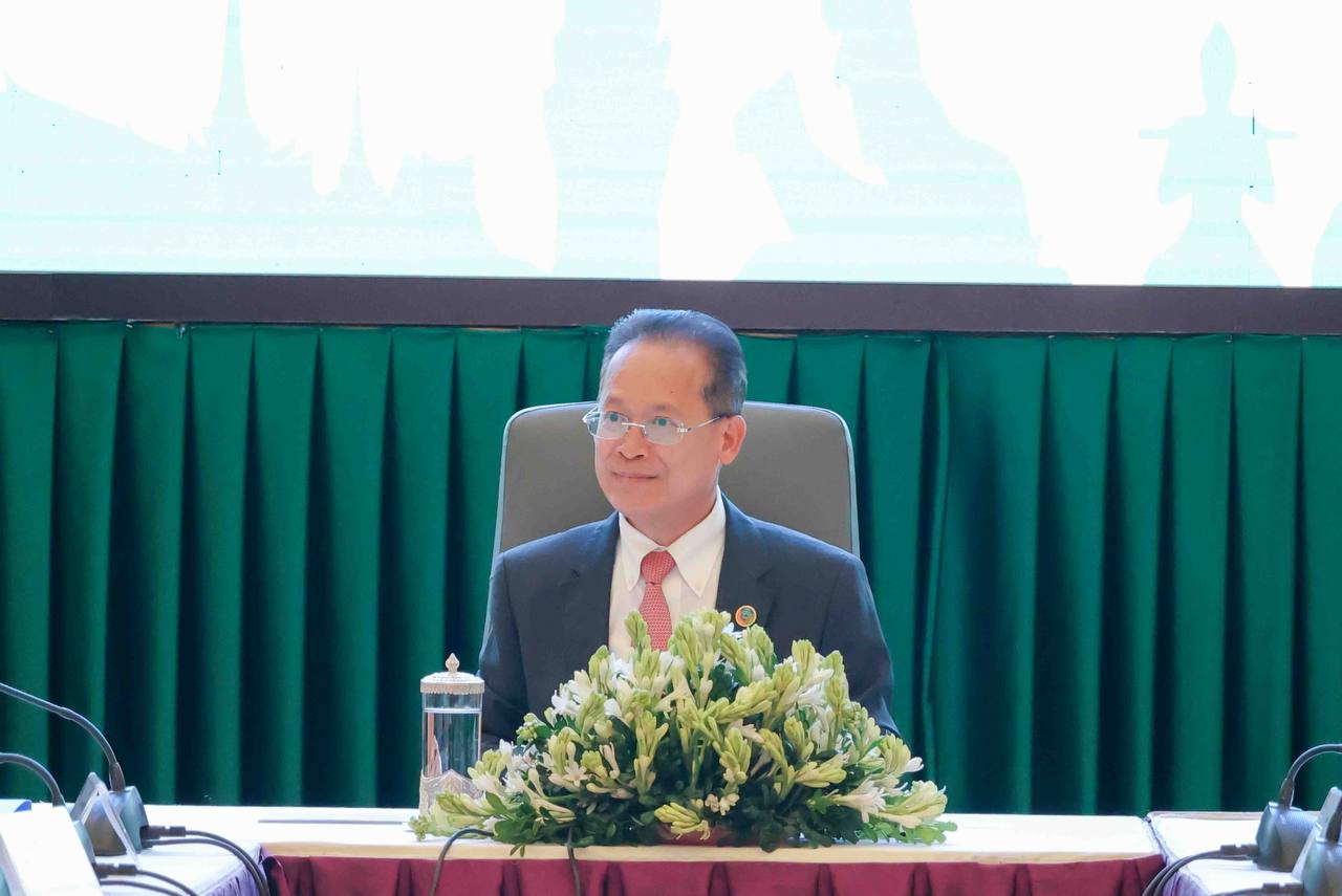 ឯកឧត្តមបណ្ឌិត អ៊ាង សុផល្លែត ដឹកនាំកិច្ចប្រជុំលើកទី៦នៃក្រុមប្រឹក្សាភិបាលប្រតិបត្តិ នៃកម្មវិធីសម្ព័ន្ធភាពប្រែប្រួលអាកាសធាតុកម្ពុជា ដំណាក់កាលទី៣ (CCCA3)
