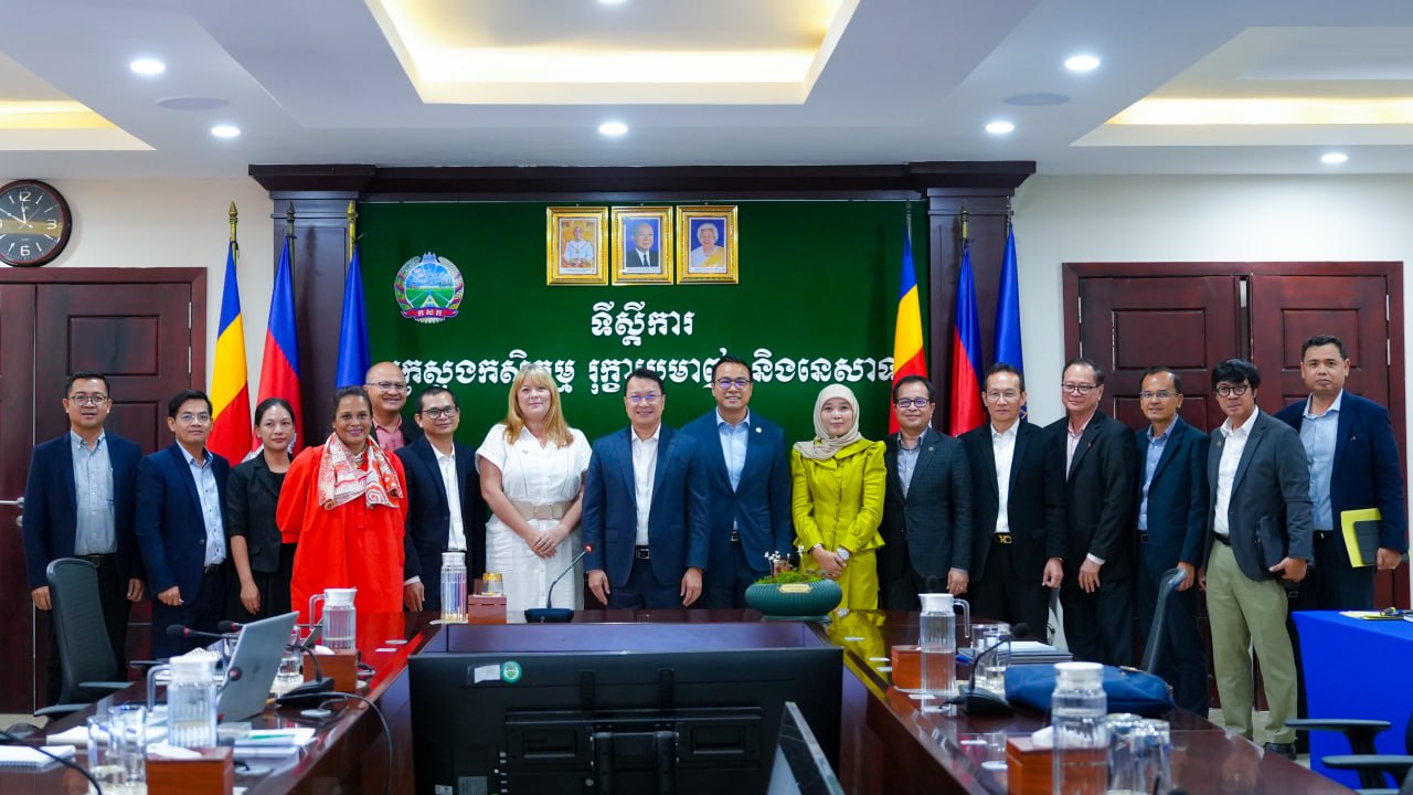 កម្មវិធីអភិវឌ្ឍវិស័យកសិកម្ម ផ្សាភ្ជាប់ការវិនិយោគទៅនឹងពាណិជ្ជកម្ម (CAFE-2025) បានកំណត់ប្រារព្ធធ្វើឡើងចំនួន០៤ថ្ងៃ នៅក្នុងខែមិនា ឆ្នាំ២០២៥