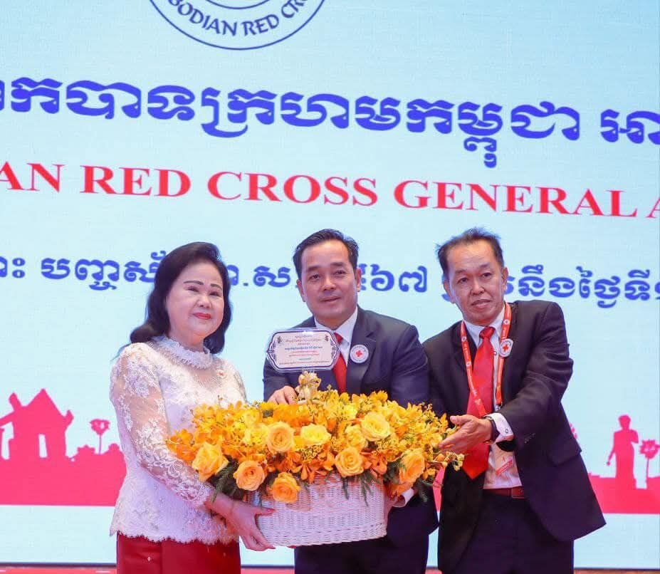 ឯកឧត្តម អ៊ុន ចាន់ដា ផ្ញើសារលិខិតគោរពជូនពរ សម្តេចកិត្តិព្រឹទ្ធបណ្ឌិត ប៊ុន រ៉ានី ហ៊ុនសែន ក្នុងឱកាសចម្រើនជន្មាយុ