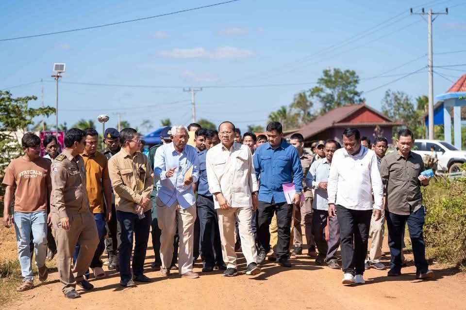 អភិបាលខេត្តកំពត៖ការបរិច្ចាគសម្រាប់កសាង​ហេដ្ឋារចនា​សម្ព័ន្ធក្នុងមូលដ្ឋាន គឺជាការចូលរួមអភិវឌ្ឍសង្គមជាតិ