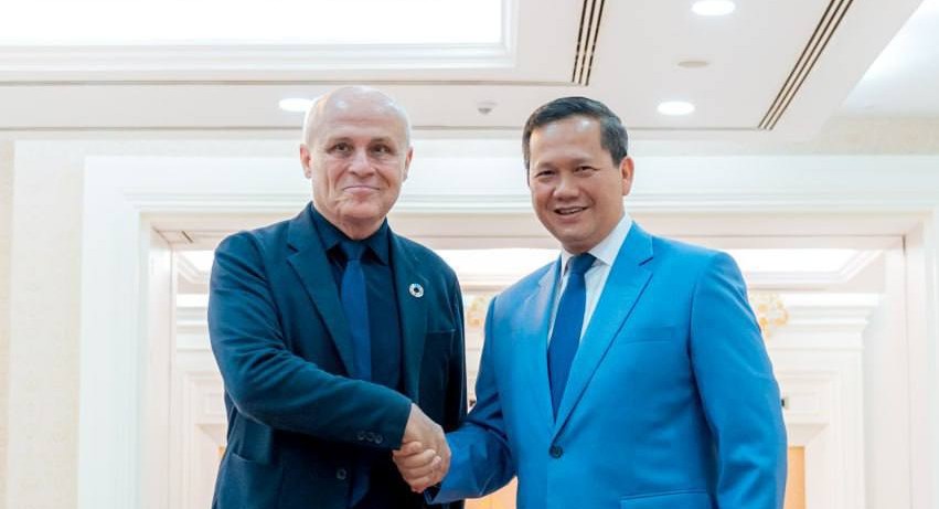ឯកឧត្តមប្រេសិតពិសេសបារាំង​ កោតសរសើរនិងវាយតម្លៃខ្ពស់ចំពោះការអភិវឌ្ឍរីកចម្រើនយ៉ាងឆាប់រហ័សលើគ្រប់វិស័យរបស់ប្រទេសកម្ពុជា