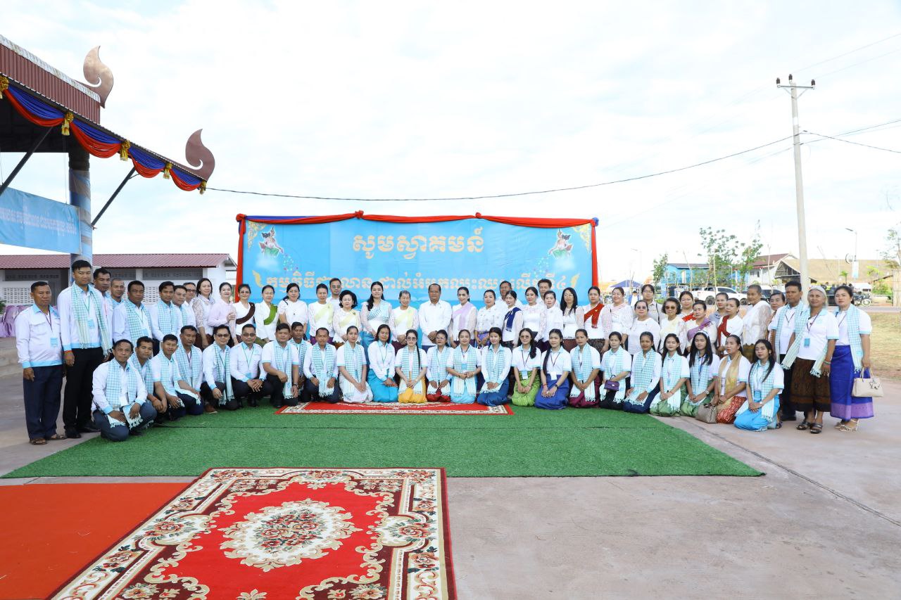 សម្តេច ម៉ែន សំអន អញ្ជើញក្រុងពាលី កម្មវិធីដារលាន ដាល់អំបុកឈ្នះ ឈ្នះ លើកទី ៤ នៅក្រុងរុនតាឯកតេជោសែន ខេត្តសៀមរាប