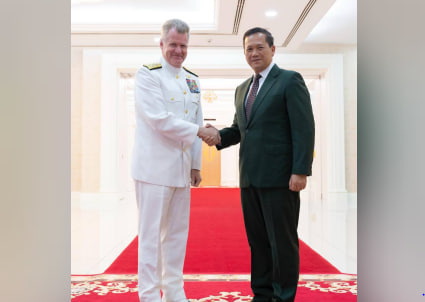 កម្ពុជា-អាមេរិក នឹងបន្តពង្រឹងនិងពង្រីកកិច្ចសហប្រតិបត្តិការលើវិស័យការពារជាតិឱ្យកាន់តែស៊ីជម្រៅតាមរយៈការផ្លាស់ប្តូរទស្សនកិច្ចនាយទាហានគ្រប់កម្រិត