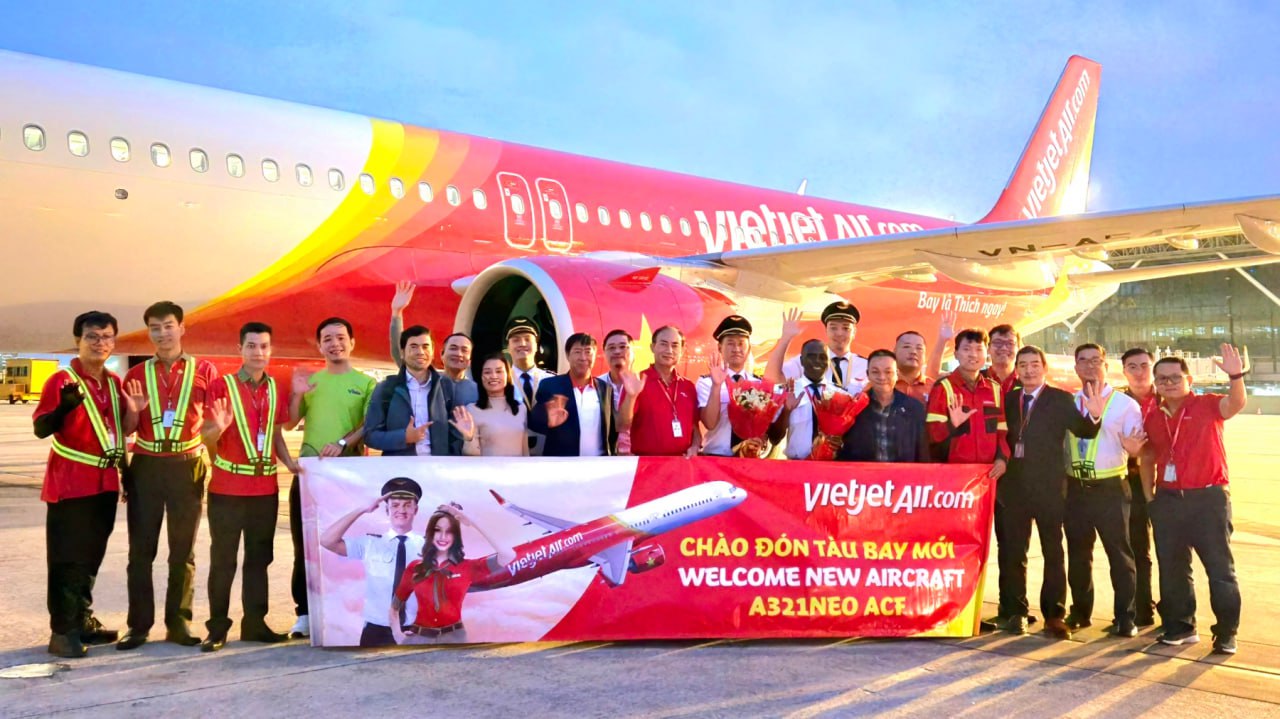 ក្រុមហ៊ុន Vietjet បញ្ចប់ការពង្រីកកងនាវាអាកាសចរឆ្នាំ ២០២៤ ជាមួយនឹងយន្តហោះថ្មីចំនួន ១០ គ្រឿង ដើម្បីត្រៀមដឹកអ្នកដំណើរដែលនឹងមានការកើនឡើងនៅឆ្នាំ ២០២៥