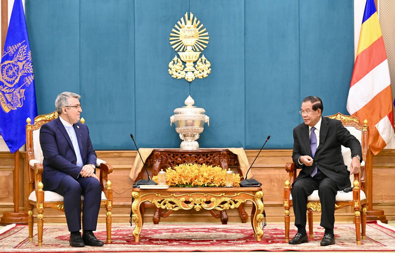 សម្តេចតេជោ ហ៊ុន សែន ផ្តល់អនុសាសន៍ឱ្យ កម្ពុជា និងអ៊ីរ៉ង់ លើកកម្ពស់ភាពជាដៃគូសេដ្ឋកិច្ច ពាណិជ្ជកម្ម