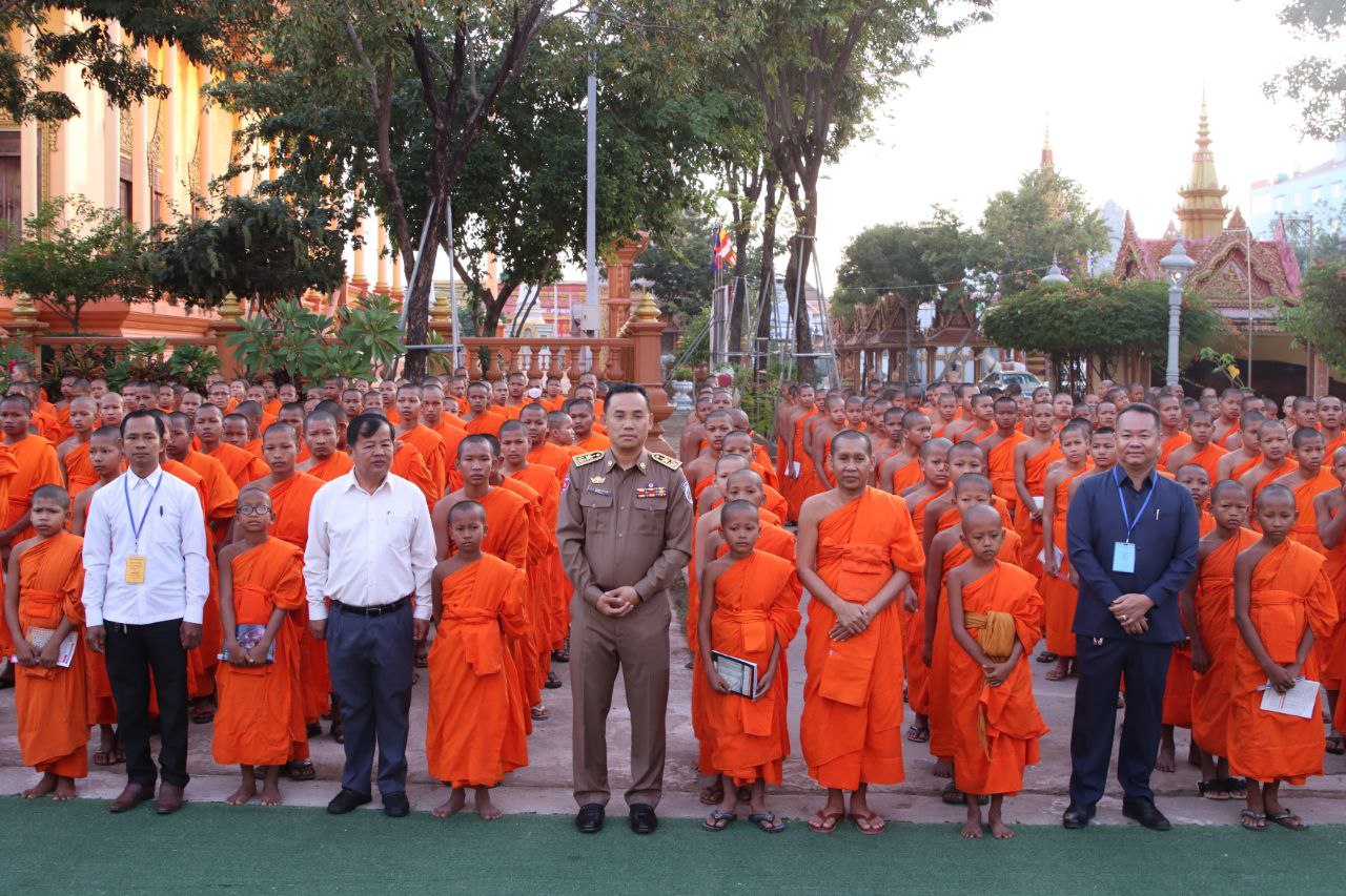 ពិធីបើកប្រធានវិញ្ញាសាប្រឡងយកវិញ្ញាបនបត្រពុទ្ធិកបឋមសិក្សាបាលីរង នៅវត្តកំពង់ធំ