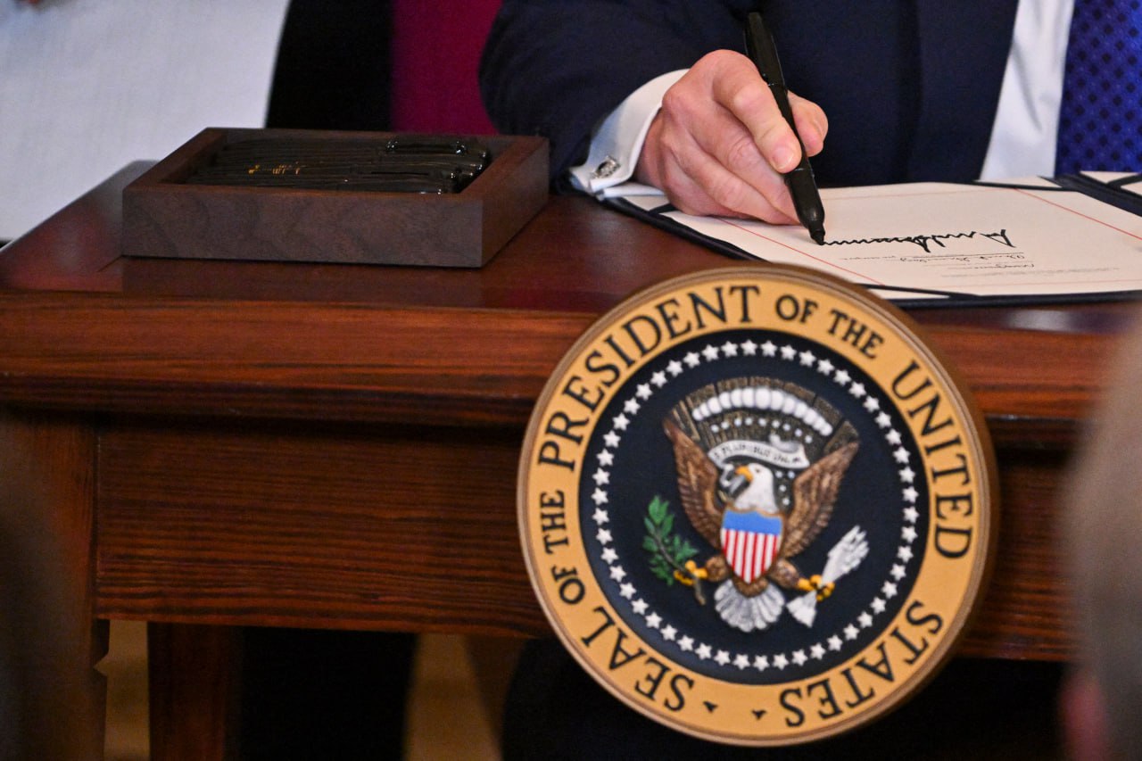 Trump គ្រោងចាប់ឃុំខ្លួនជនចំណាកស្រុក៣ម៉ឺននាក់