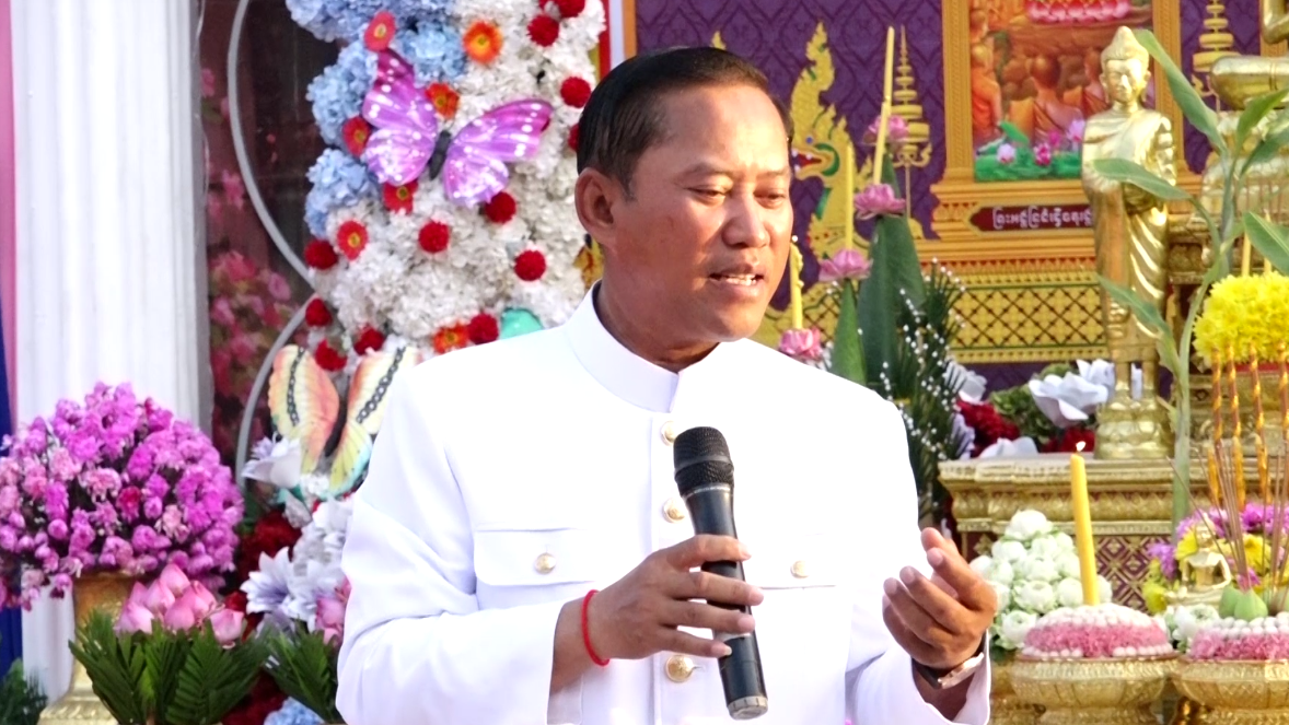 បុណ្យមាឃបូជានៅខេត្តតាកែវ អភិបាលខេត្តអញ្ជើញចូលរួមដោយផ្ទាល់