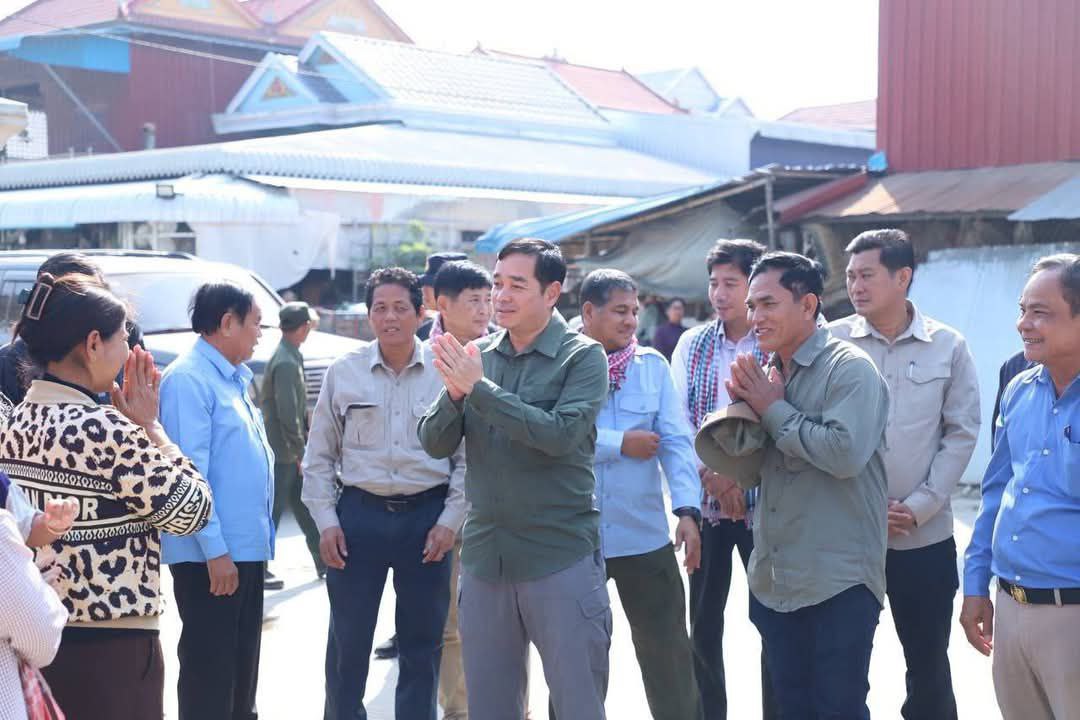 ផ្លូវក្រាលកៅស៊ូមួយខ្សែប្រវែងជាងប្រាំគីឡូម៉ែត្រនៅស្រុកបាធាយនឹងសម្ពោធឱ្យប្រើប្រាស់នៅដើមខែមីនា