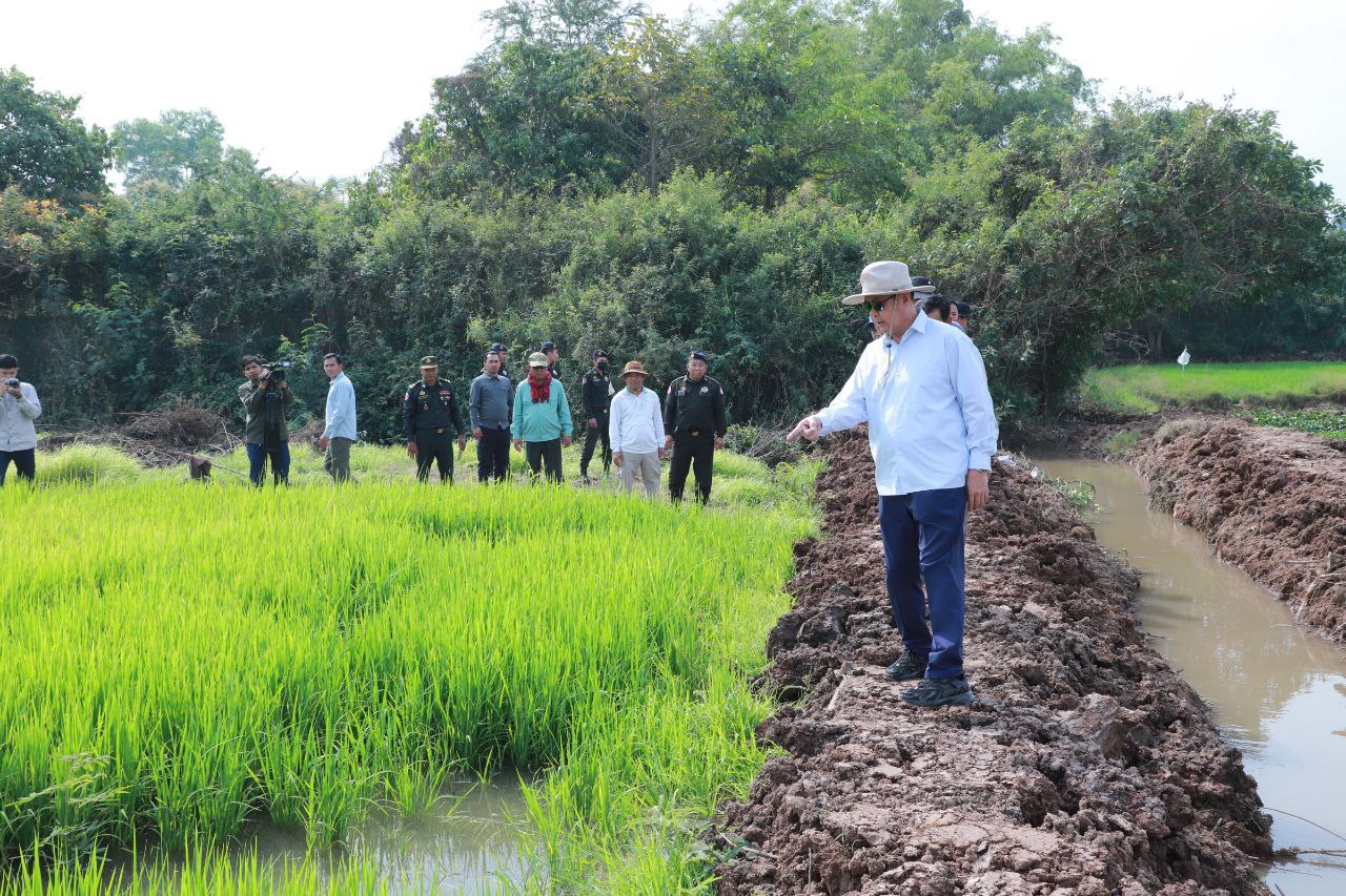 ឯកឧត្តម គួច ចំរើន៖ សម្ដេចមហាបវរធិបតី ហ៊ុន ម៉ាណែត តែងយកចិត្តទុកដាក់ខ្ពស់បញ្ហាខ្វះទឹកសម្រាប់ស្រោចស្រពស្រូវប្រាំងរបស់ប្រជាកសិករ