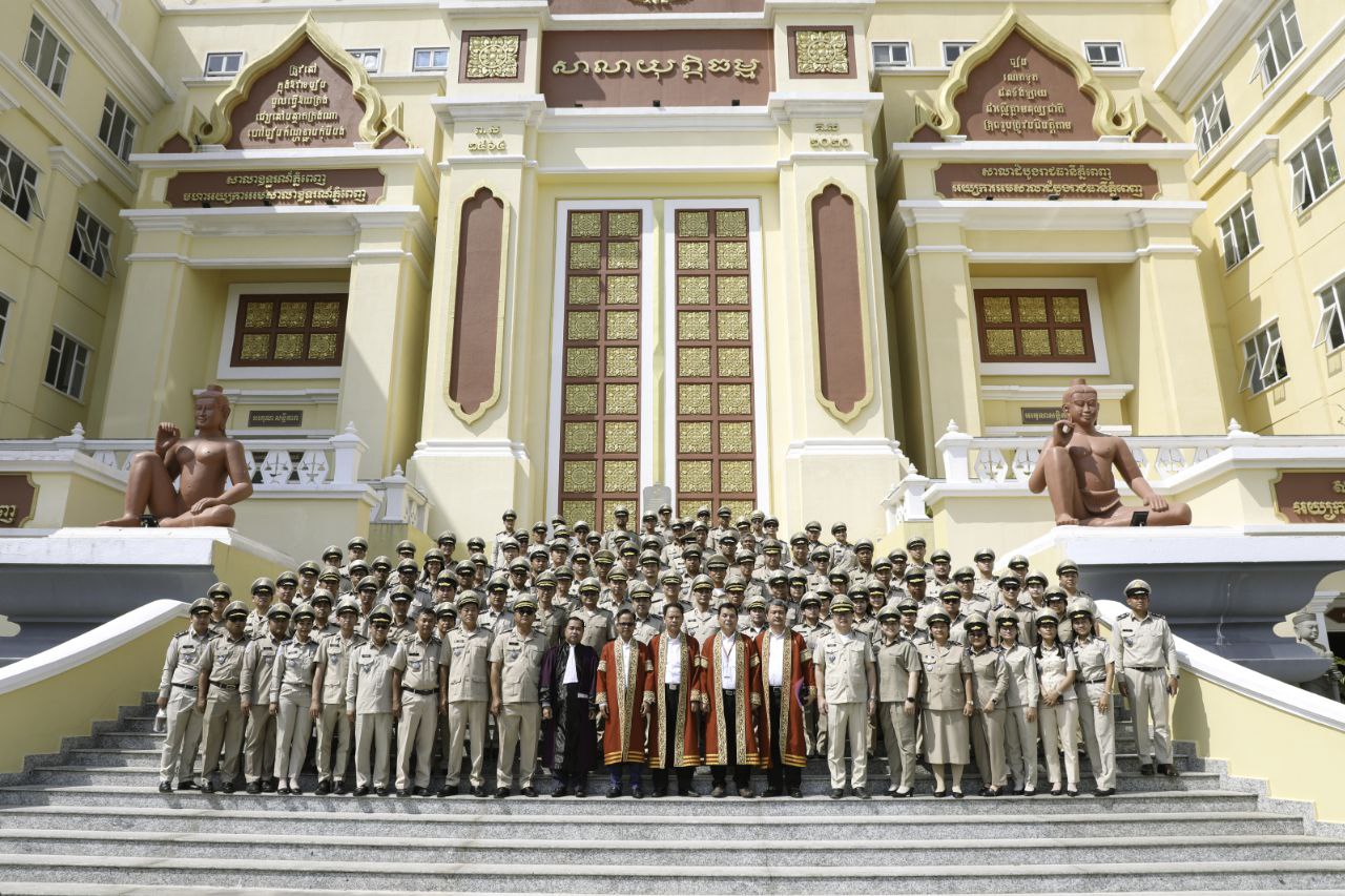 អធិការការងារនៃក្រសួងការងារ និងបណ្តុះបណ្តាលវិជ្ជាជីវៈចំនួន ១២០រូប ទទួលបាននីតិសម្បទាជានគរបាលយុត្តិធម៌