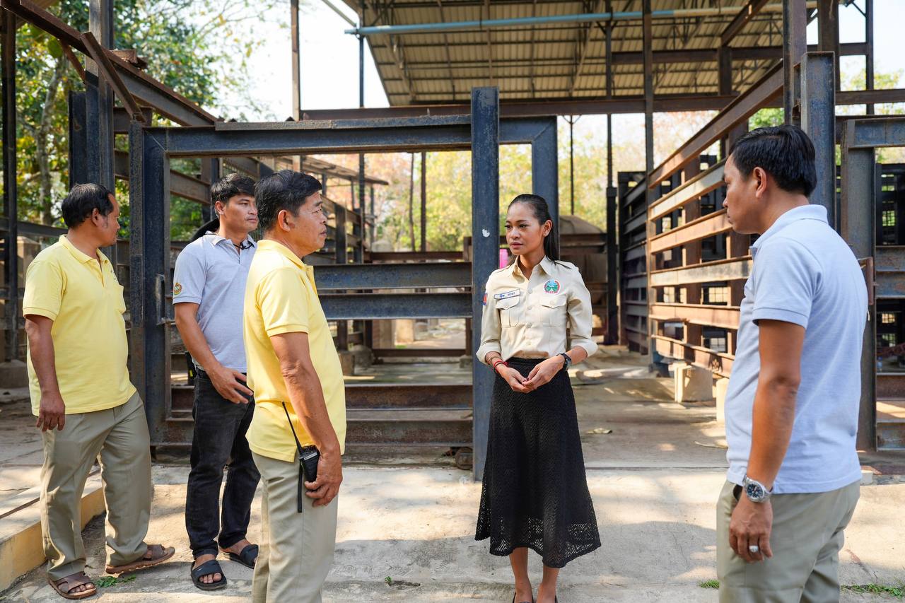 កូនដំរី”លំផាត់”គិតត្រឹមថ្ងៃទី១០ ខែកុម្ភៈ មានរយៈពេល ២ខែគត់ដែលត្រូវបានគេសង្រ្កោះ ហើយមករស់នៅមជ្ឈមណ្ឌលសង្គ្រោះសត្វព្រៃភ្នំតាម៉ៅ
