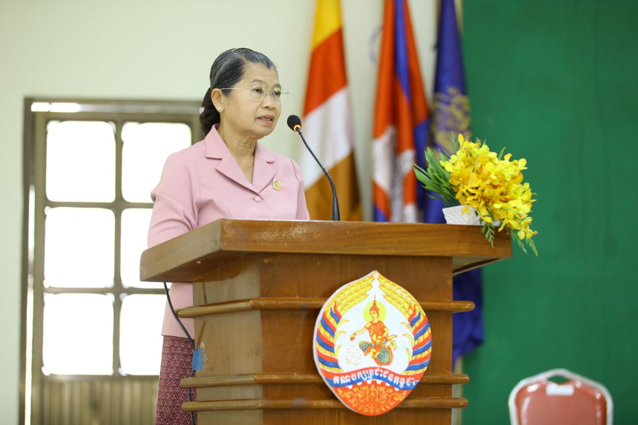 សម្តេច ម៉ែន សំអន ណែនាំដល់ក្រុមការងារគណបក្ស និងគណបក្សគ្រប់ថ្នាក់ ត្រូវតែប្រព្រឹត្តអំពើល្អ និងត្រូវផ្សារភ្ជាប់ជាមួយប្រជាពលរដ្ឋ បម្រើប្រជាពលរដ្ឋអស់ពីចិត្តពីថ្លើម