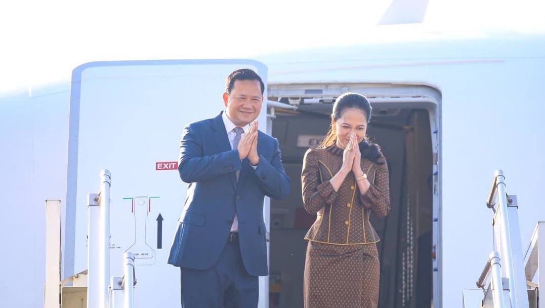 សម្តេចបវរធិបតី និងលោកជំទាវបណ្ឌិត អញ្ជើញបំពេញទស្សនកិច្ចផ្លូវការនៅហ្វីលីពីន