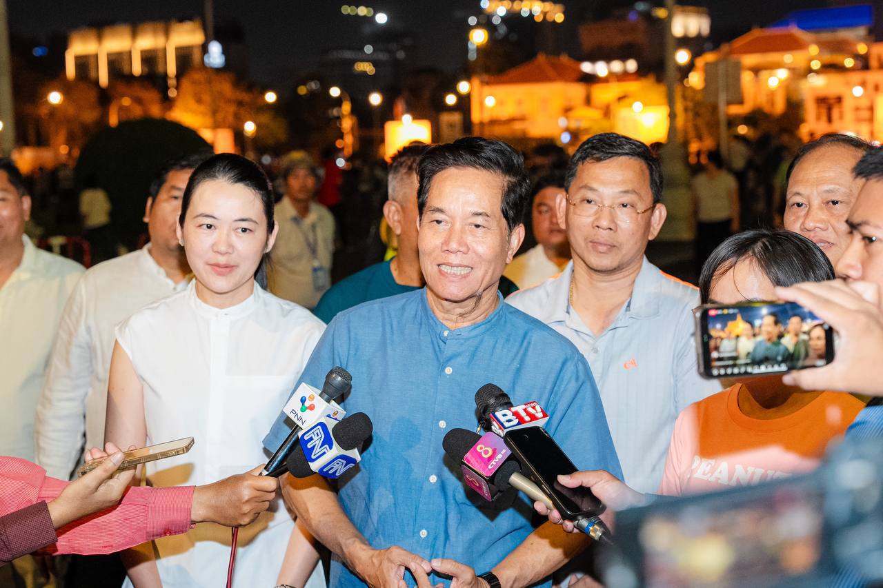 ផ្លូវថ្មេីរជេីង (walk Street) សប្តាហ៍ទី២ កុម្ភ:នេះ មានភ្ញៀវជាតិ-អន្តរជាតិ កេីនឡេីង ជាងសប្តាហ៍មុន