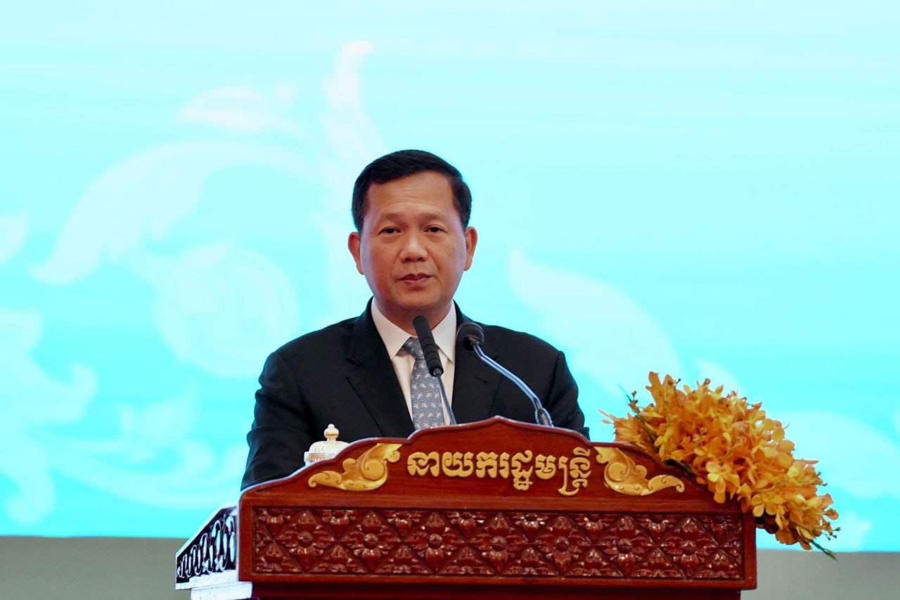នាយករដ្ឋមន្ដ្រី លើកទឹកចិត្តឱ្យពលរដ្ឋរាយការណ៍ បើគ្រូពេទ្យរូបណា មិនយកចិត្ដទុកដាក់ ពេលប្រើបណ្ណសមធម៌ ឬបណ្ណ ប.ស.ស.