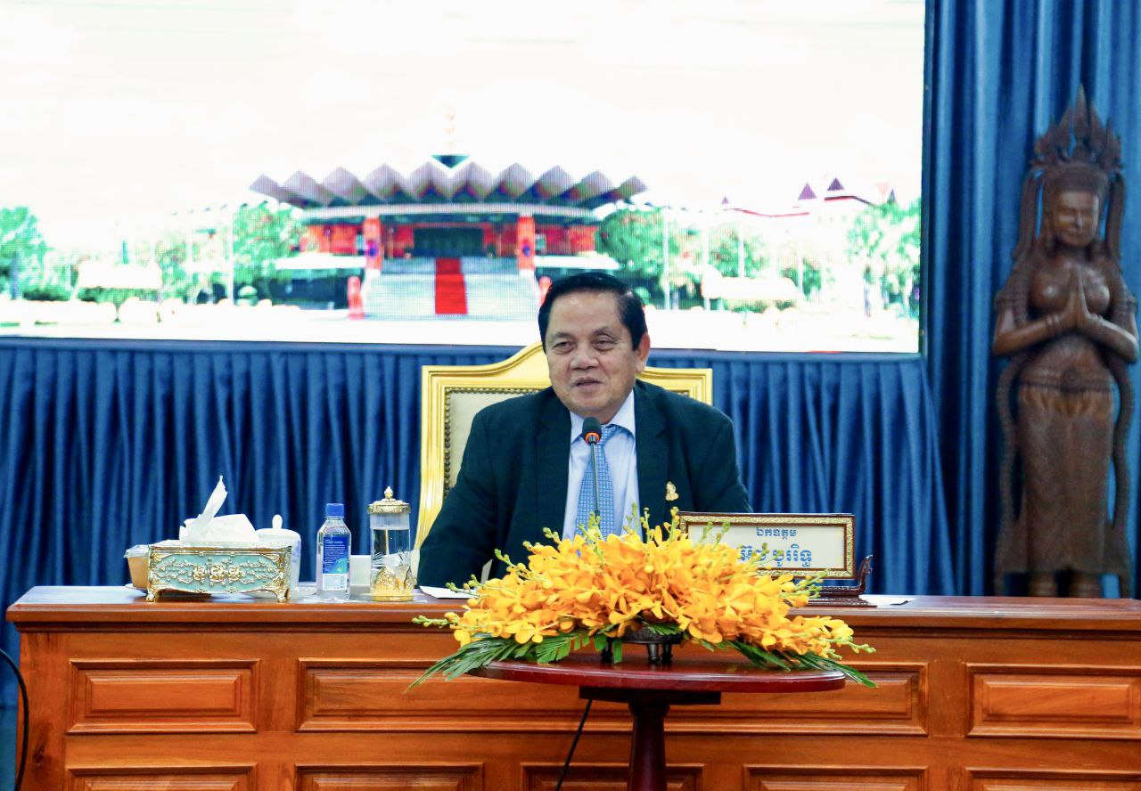 គណៈកម្មាធិការអចិន្ត្រៃយ៍ព្រឹទ្ធសភា បញ្ជូនសេចក្តីព្រាងច្បាប់ចំនួនពីរ ទៅគណៈកម្មការ ពិនិត្យសិក្សា និងផ្តល់យោបល់