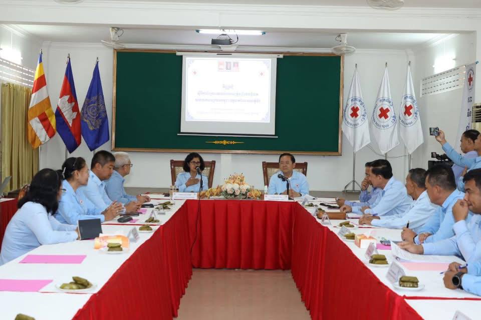 លោកជំទាវ ពុំ ចន្ទីនី ៖ បន្តយកចិត្តទុកដាក់​បញ្ជ្រាប​សកម្ម​ភាព​ផ្សព្វផ្សាយពីមីន និងសំណល់ជាតិផ្ទុះ​ពី​សង្រ្គាម