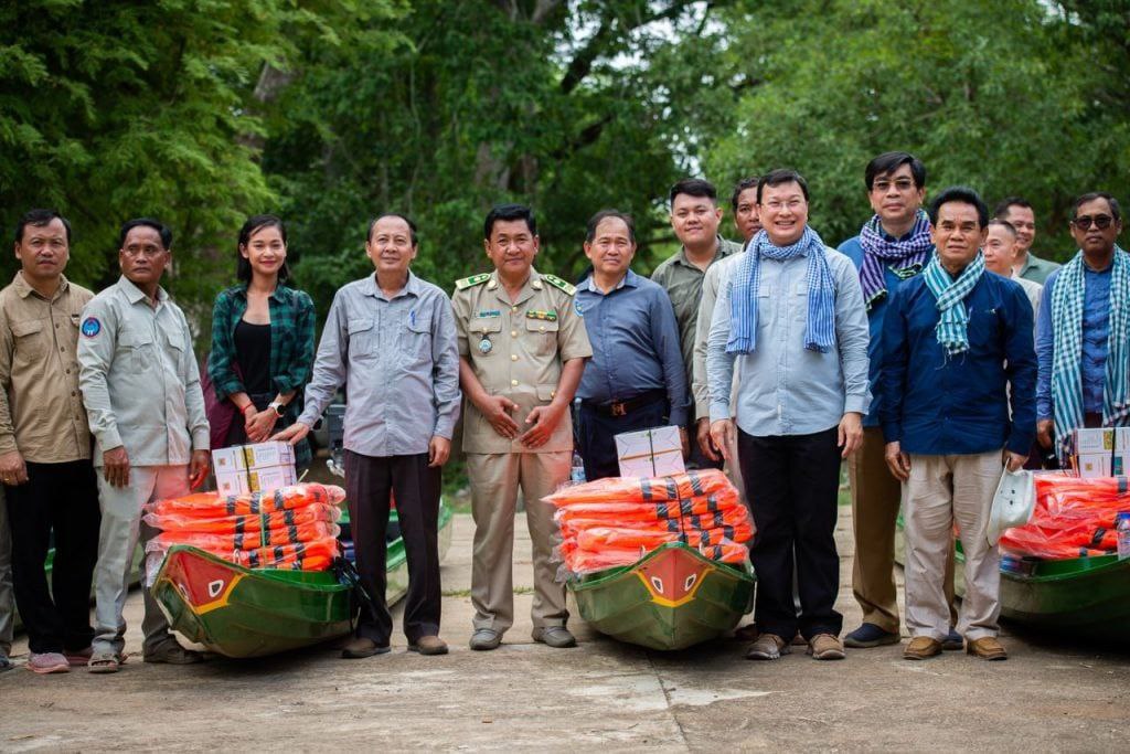ឆ្មាំទន្លេ៣នាក់ត្រូវបានបញ្ឈប់ពីការងារ ក្រោយរកឃើញកំហុសបើកដៃឱ្យមានបទល្មើសនេសាទ នៅក្នុងតំបន់ការពារសត្វផ្សោតទន្លេមេគង្គ