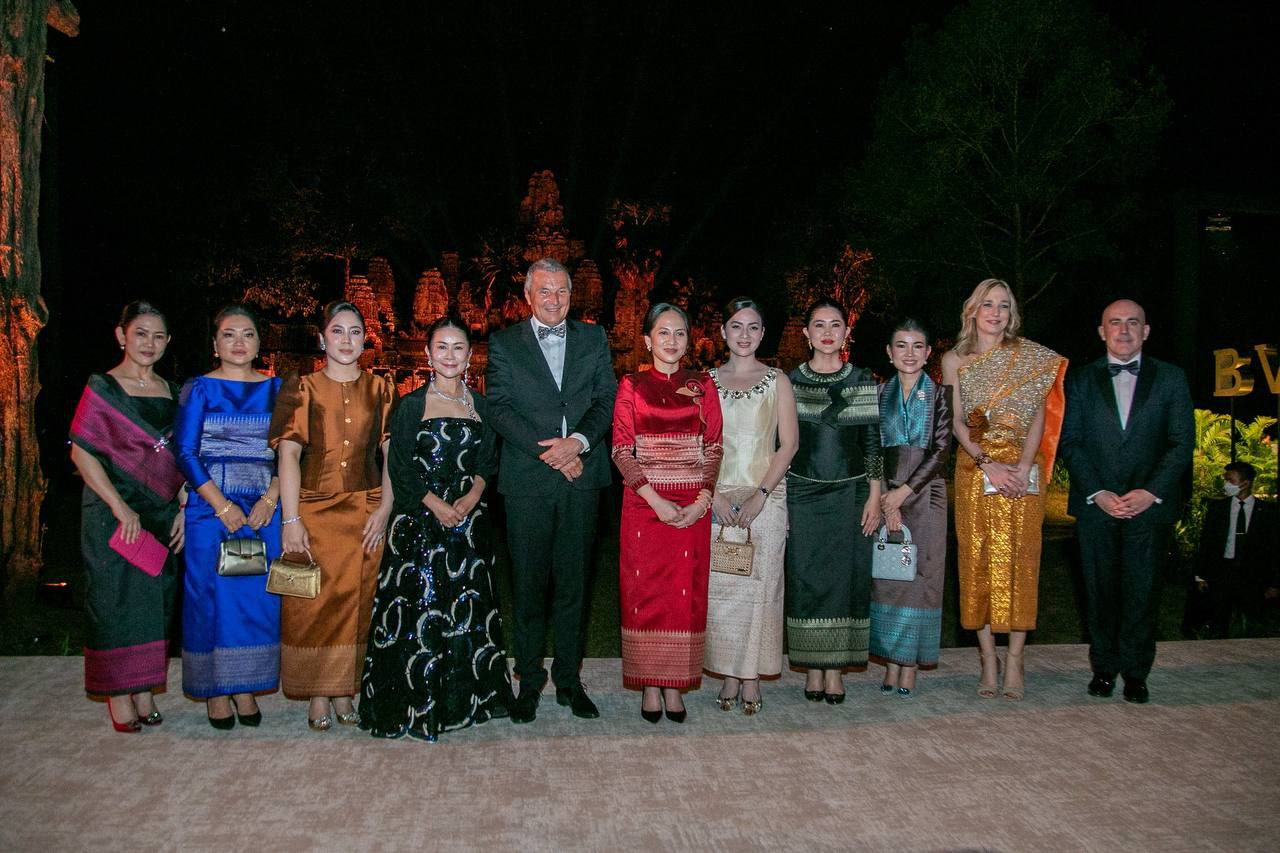 ក្រុមហ៊ុនល្បីលំដាប់ពិលោក BVLGARI ជ្រើសប្រាសាទបាយ័នខ្មែរ ជាទីតាំងបង្ហាញម៉ូតគ្រឿងអលង្ការ ដោយសារការជឿជាក់លើសមត្ថភាព ស្ថិរភាព និងសន្តិសុខសណ្ដាប់ធ្នាប់ល្អរបស់កម្ពុជា