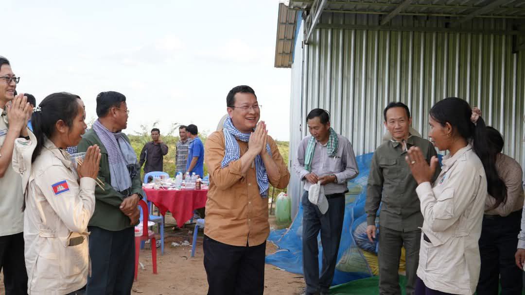 សហគមន៍កសិកម្មទំនើបអភិវឌ្ឍន៍ដំណាំស្រូវកំពង់ធំ បានទទួល​ការលើកទឹកចិត្តពីរដ្ឋមន្រ្តីកសិកម្ម
