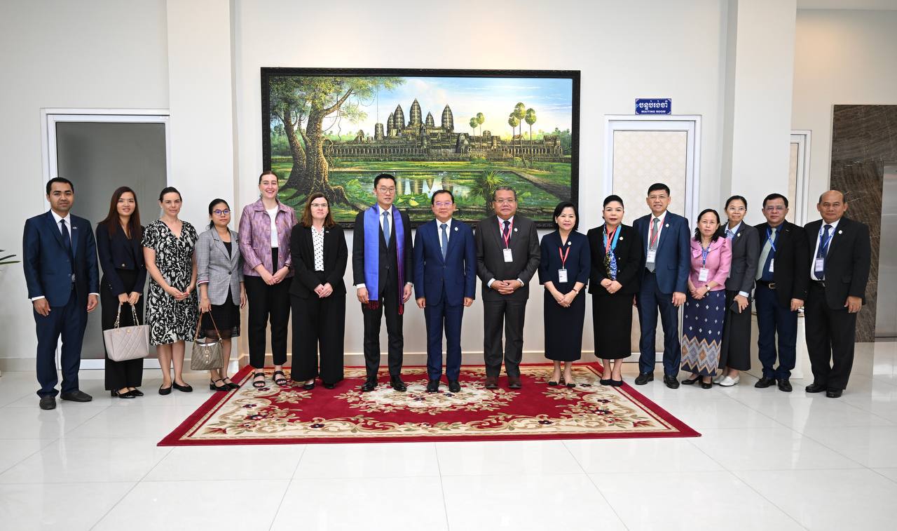 ទូតអូស្ត្រាលី បញ្ជាក់ជំហរក្នុងការបន្តកិច្ចសហប្រតិបត្តិការទ្វេភាគី កម្ពុជា-អូស្ត្រាលី