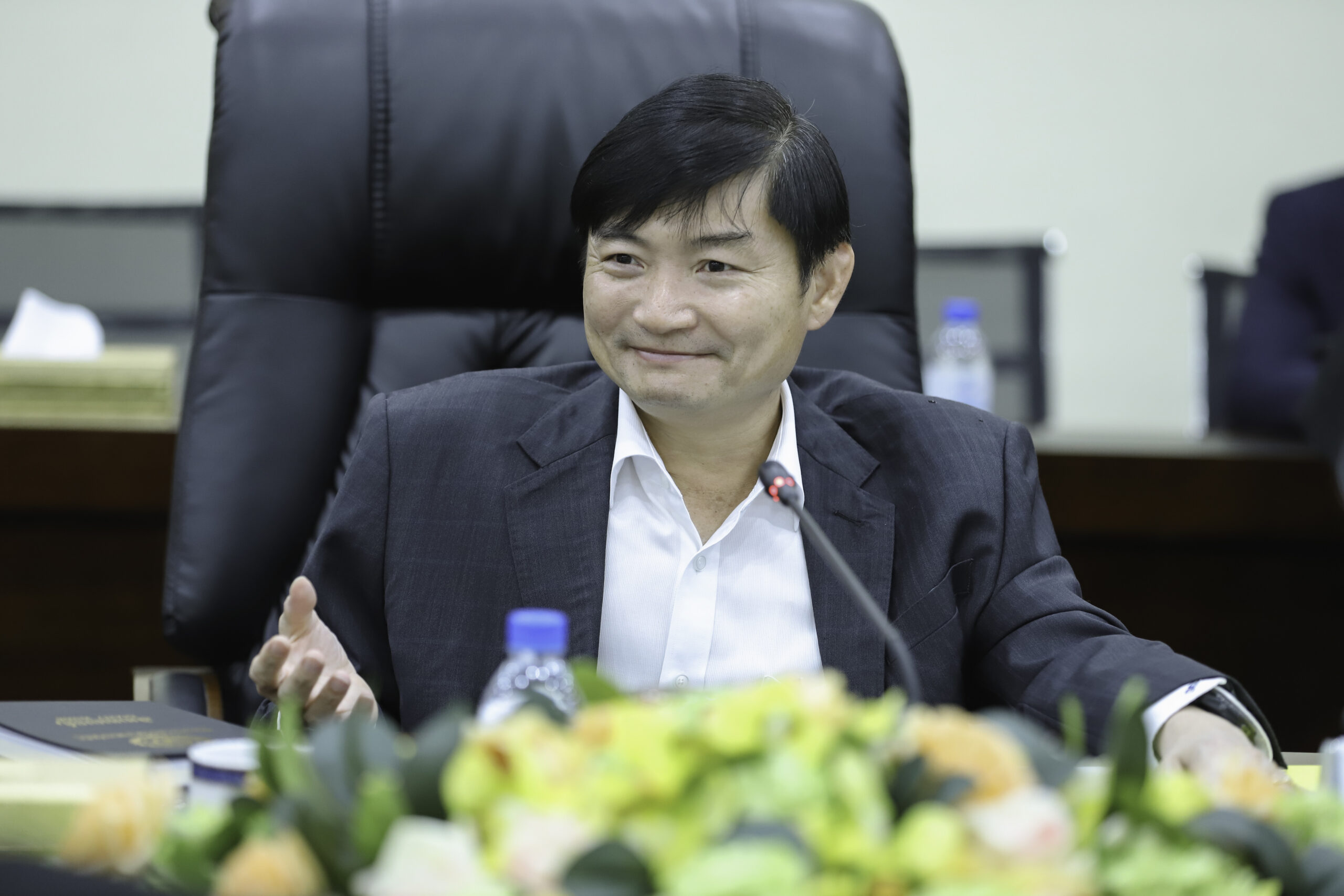 ឯកឧត្តម ហេង សួរ៖ និស្សិតអាហារូបករណ៍រដ្ឋាភិបាល​ជប៉ុន​ត្រូវនាំយកចំណេះវិជ្ជា មករួមចំណែកអភិវឌ្ឍសង្គម សេដ្ឋកិច្ចនៅកម្ពុជា