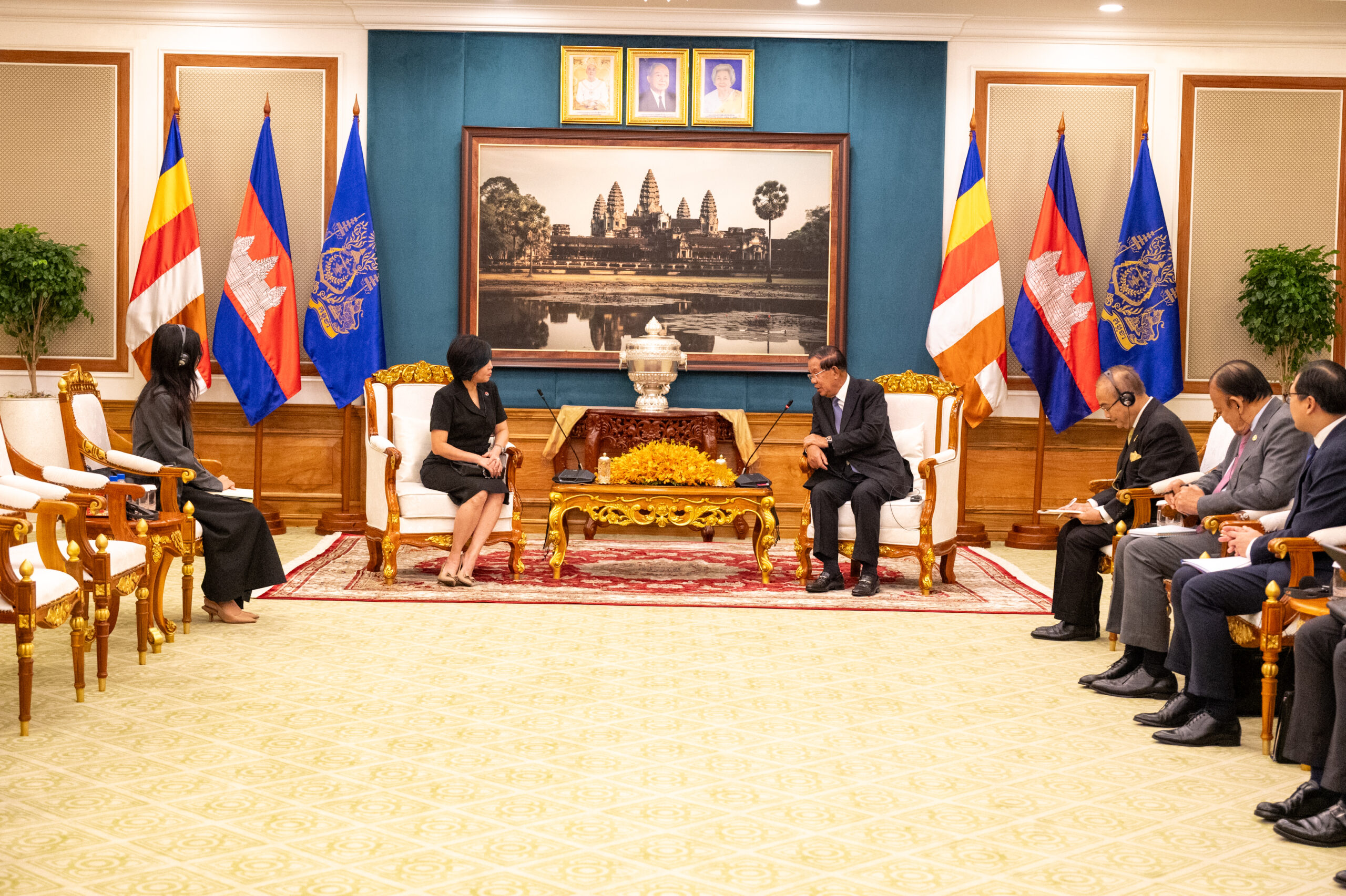 ទូតសឹង្ហបុរី ប្រកាសធ្វើជាសាក្សីលើការរីកចម្រើន របស់ កម្ពុជា