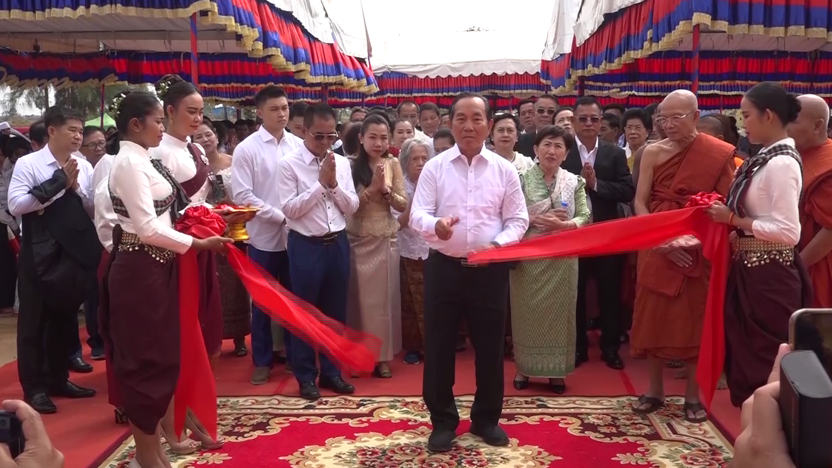 បុណ្យកាត់ឫសសីមាព្រះវិហារថ្មី និងសម្ពោធសមិទ្ធផលនានានៅវត្តសុវណ្ណគិរីកេសរធ្លក