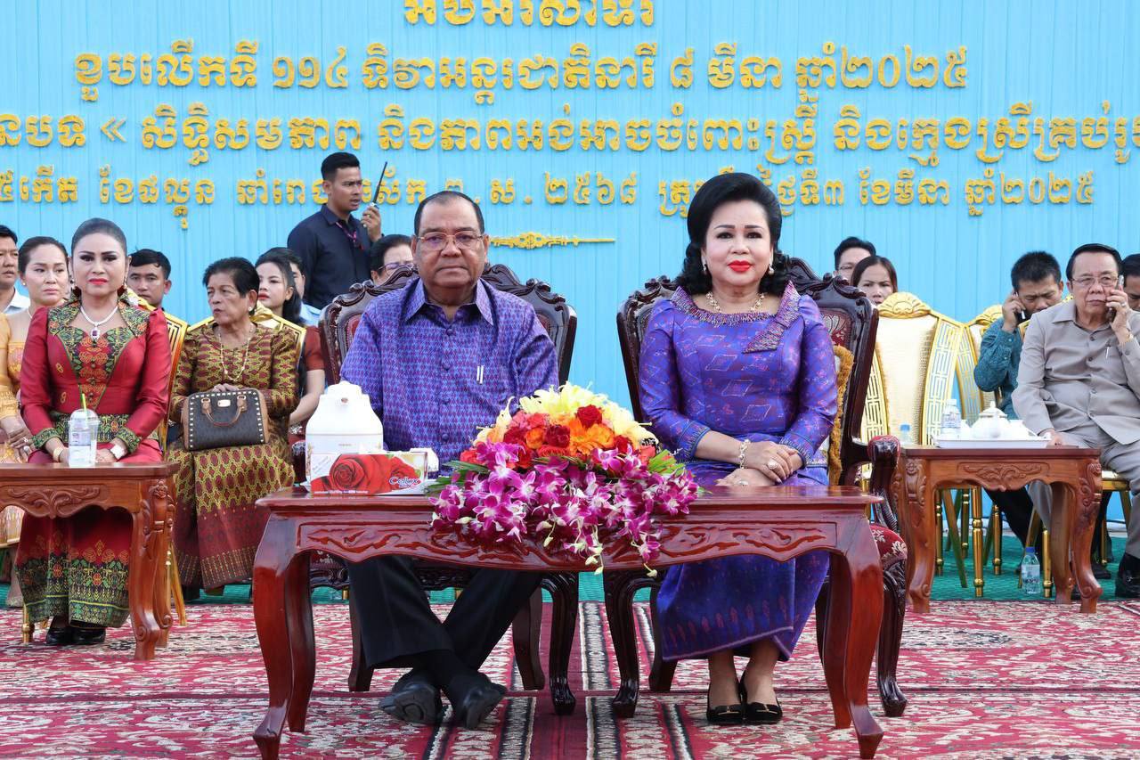 មេបញ្ជាការអង្គរក្ស៖ បរិវត្តកម្មឌីជីថល ផ្តល់ឱ្យស្ត្រី និងក្មេងស្រីនូវលទ្ធភាពទទួលបានព័ត៌មាន និងការអប់រំប្រកបដោយគុណភាព