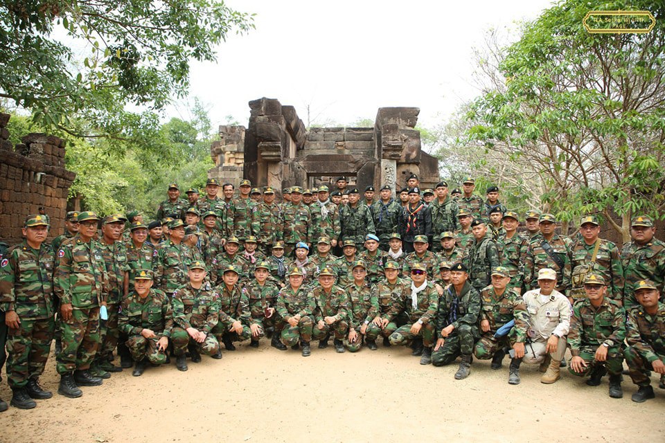 ប្រមុខការពារជាតិអញ្ជើញសួរសុខទុក្ខកងទ័ពជួរមុខក្នុងភូមិសាស្ត្រប្រាសាទតាមាន់