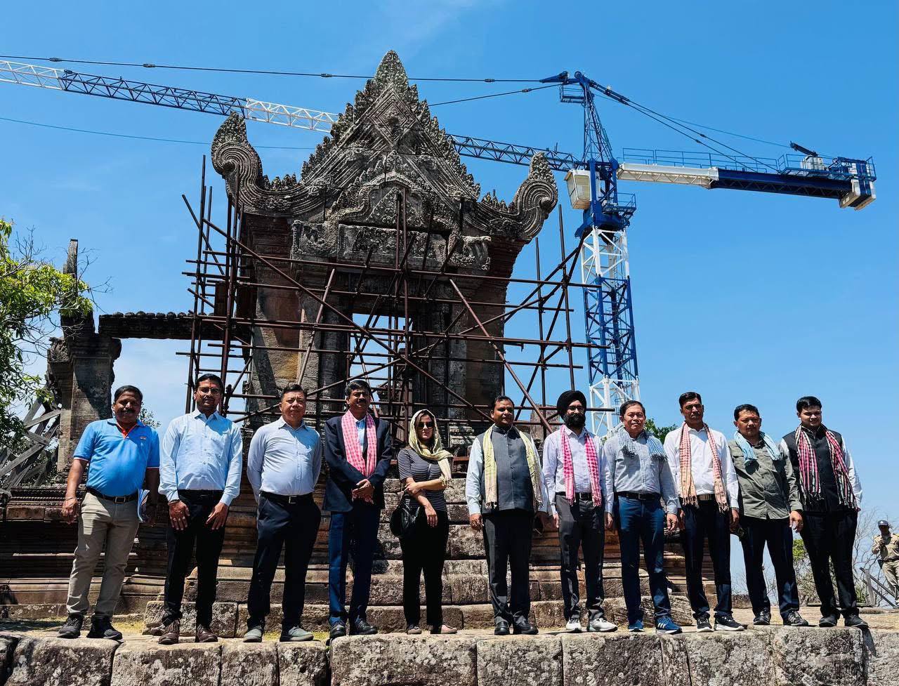 គណៈប្រតិភូឥណ្ឌា ទស្សនកិច្ចវឌ្ឍនភាពការងារ អភិរក្ស និង​ជួស​ជុល​ប្រាសាទព្រះវិហារ