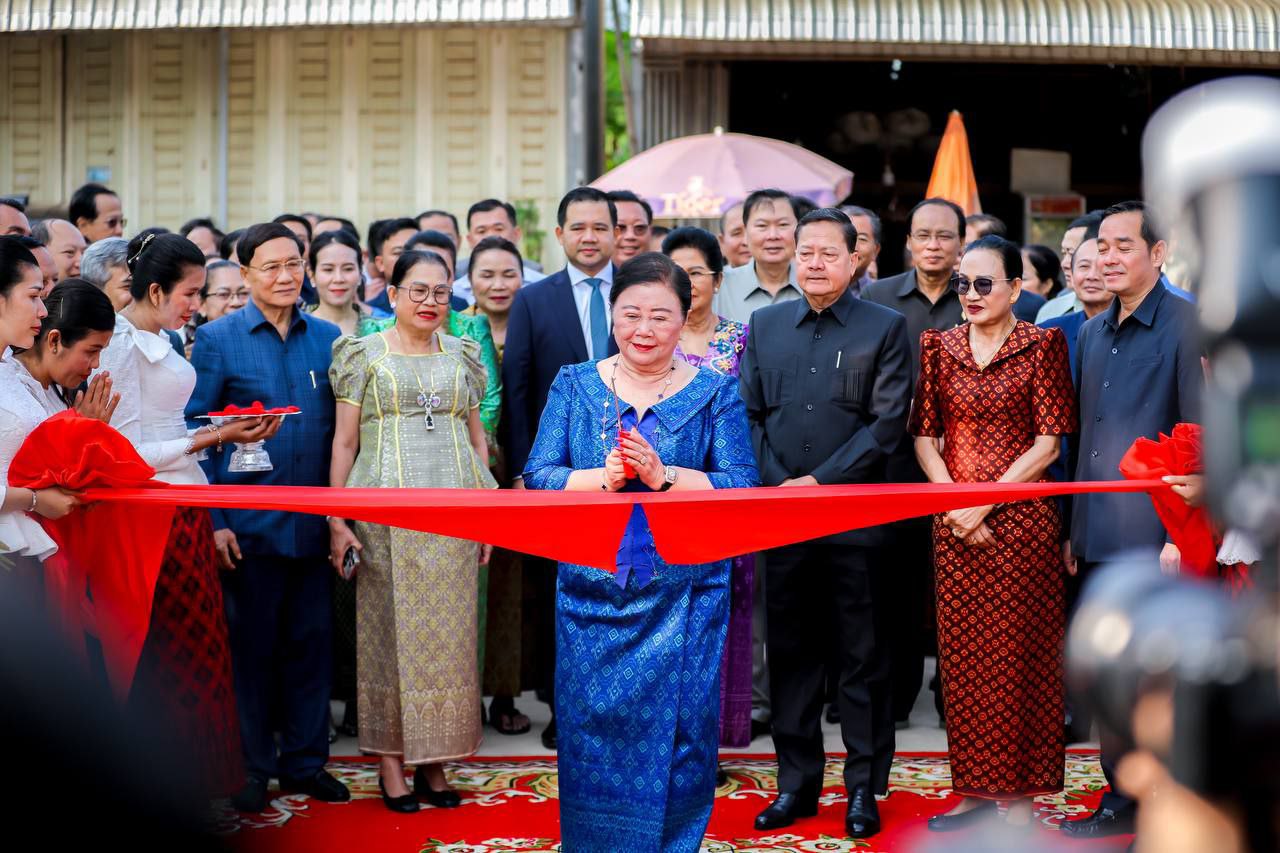 មណ្ឌលសុខភាពពាមកោះស្នា កសាងដោយលោកជំទាវ លាង វួចឆេង ហ៊ុនណង តម្លៃជាង១៤ម៉ឺនដុល្លារ ត្រូវបានសម្ពោធដាក់ឱ្យបម្រើប្រជាពលរដ្ឋបីឃុំ