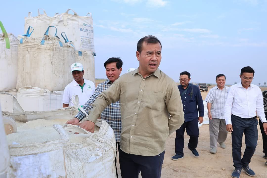 ឯកឧត្តមបណ្ឌិត កៅ ថាច អំពាវនាវឱ្យរោងម៉ាស៊ីនកិនស្រូវនៅទូទាំងប្រទេសបង្កើនការប្រុងប្រយ័ត្នខ្ពស់ ចំពោះអគ្គិភ័យនិងទិញធានារ៉ាប់រងអគ្គិភ័យ