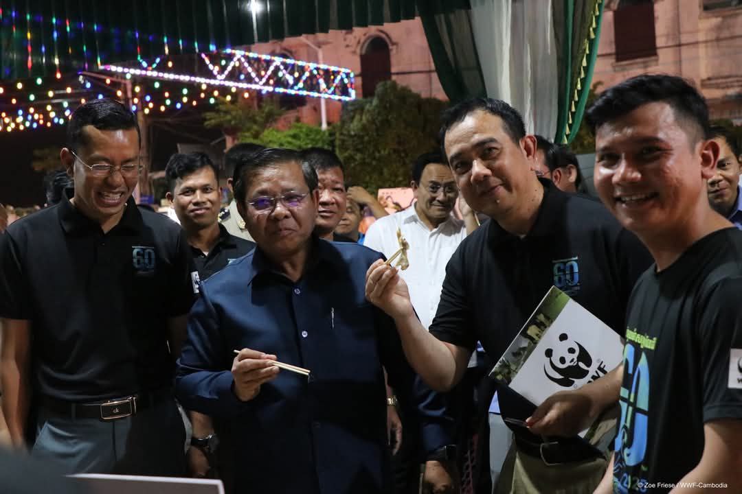 ប្រជាជនកម្ពុជា បញ្ចេញសំឡេង ដើម្បីធម្មជាតិ នៅក្នុងទិវាមួយម៉ោងសម្រាប់ភពផែនដី ឆ្នាំ២០២៥