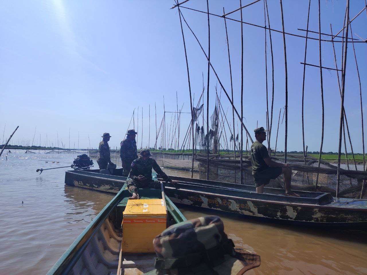 កម្លាំងតំបន់ប្រតិបត្តិការសឹករងកំពង់ឆ្នាំង បន្តសកម្មភាព​ចុះ​បង្ក្រាប​បទល្មើសនេសាទនៅក្នុងបឹងទន្លេសាប ក្នុងភូមិសាស្ត្រខេត្តកំពង់ឆ្នាំង