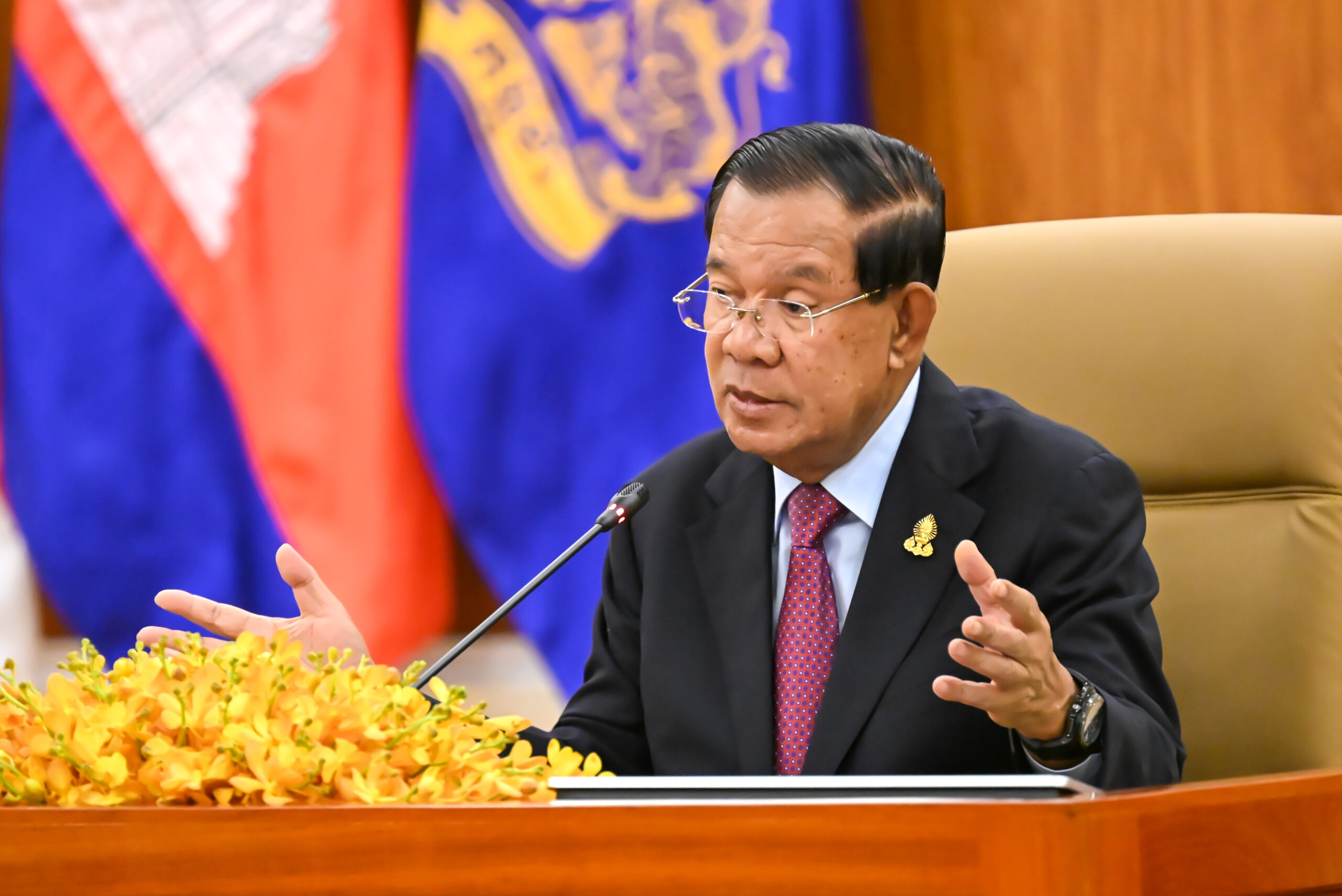 សម្តេចតេជោ ហ៊ុន សែន ថា មានកត្តាសំខាន់ចំនួន ៤ ដែលធ្វើឱ្យពលរដ្ឋសប្បាយរីករាយខ្លាំង នាបុណ្យចូលឆ្នាំថ្មីប្រពៃណីខ្មែរកន្លងទៅ